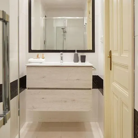 The Collection - Catedral * San Sebastián