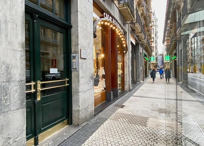 The Collection - Catedral * San Sebastián